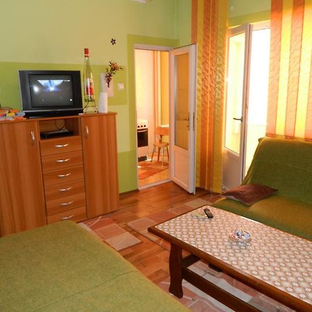 Cora Centru Piteşti Extérieur photo
