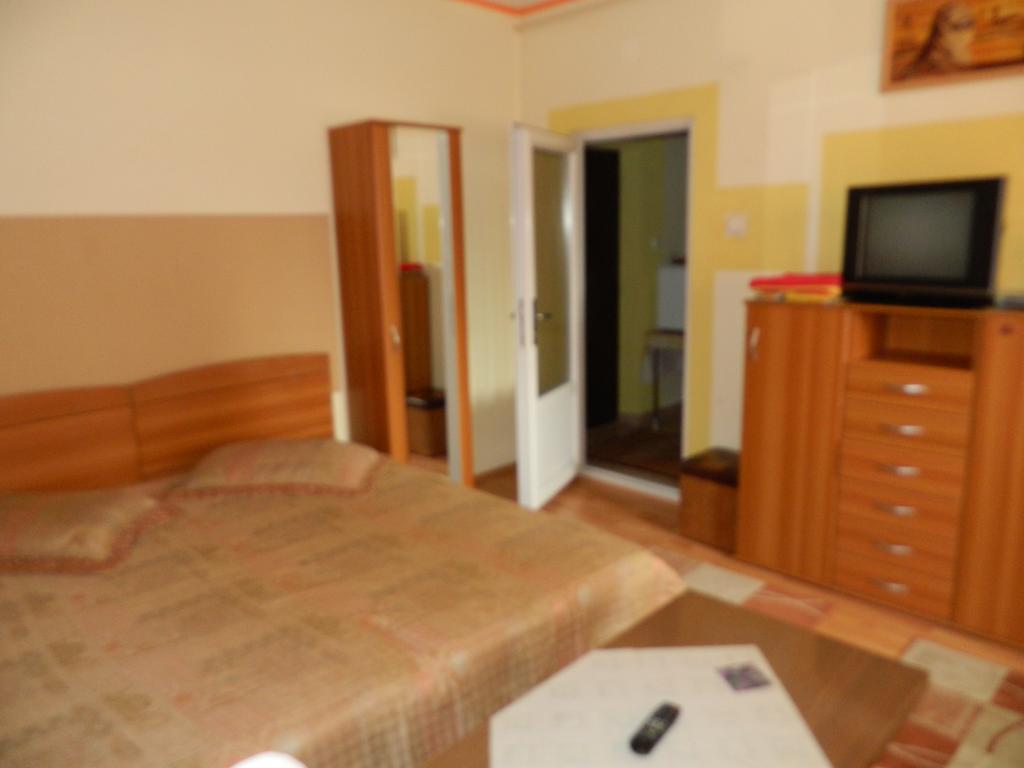 Cora Centru Piteşti Extérieur photo