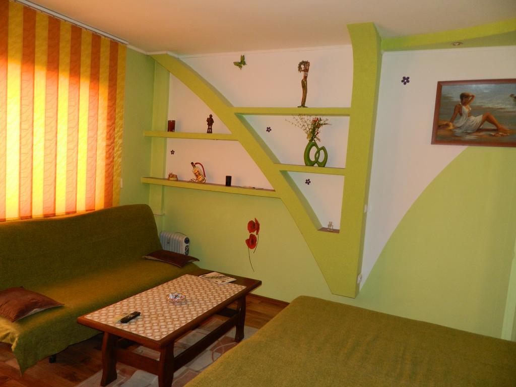 Cora Centru Piteşti Extérieur photo